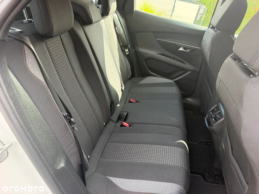 Peugeot 3008 1.5 BlueHDi Allure S&S EAT8 - 20