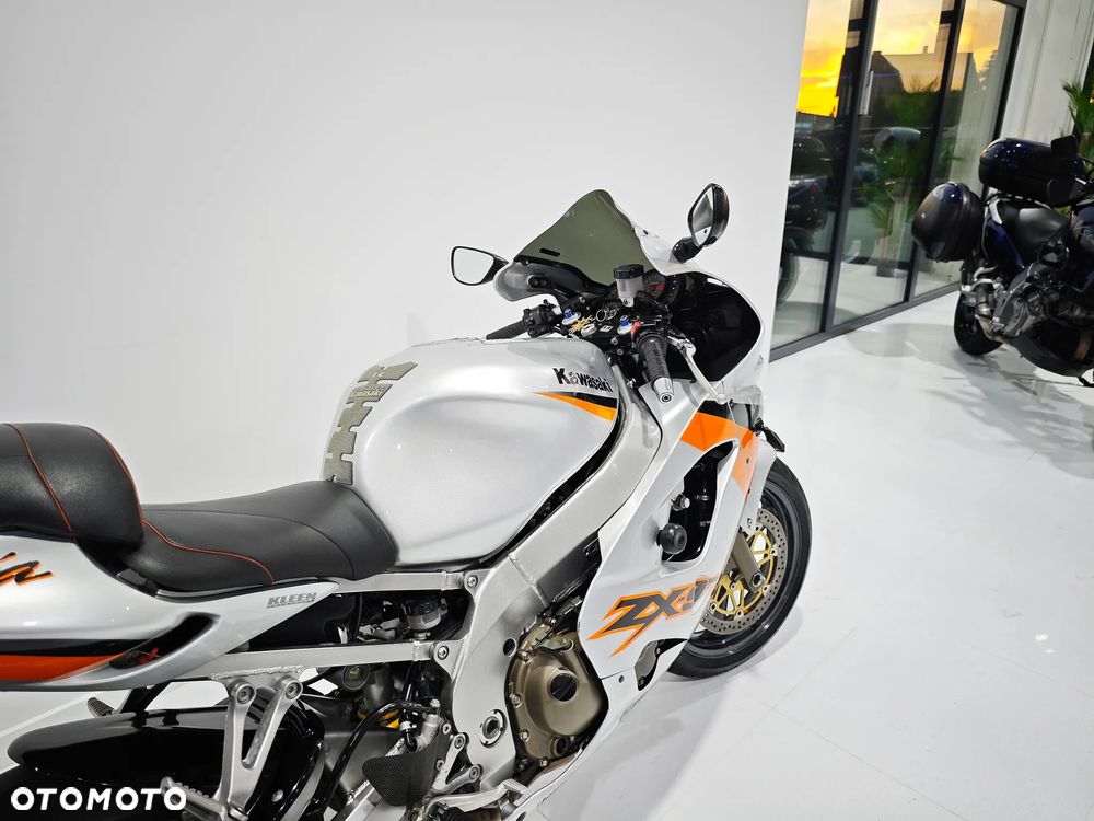 Kawasaki ZX - 7