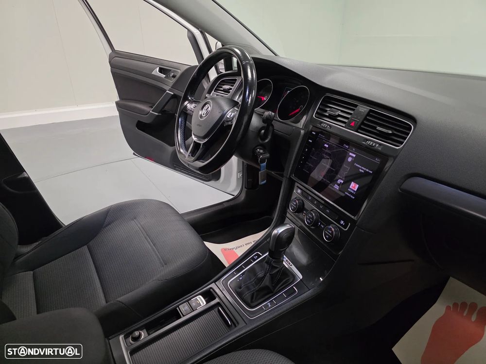 VW e-Golf AC/DC - 24