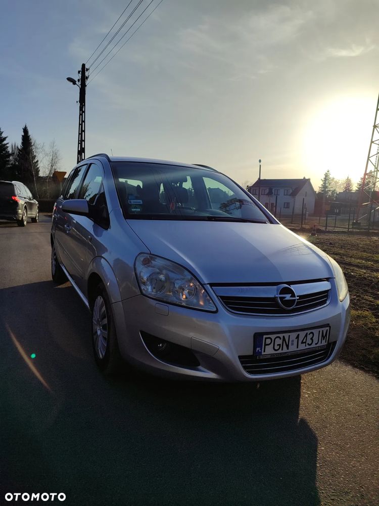 Opel Zafira 1.8 - 10