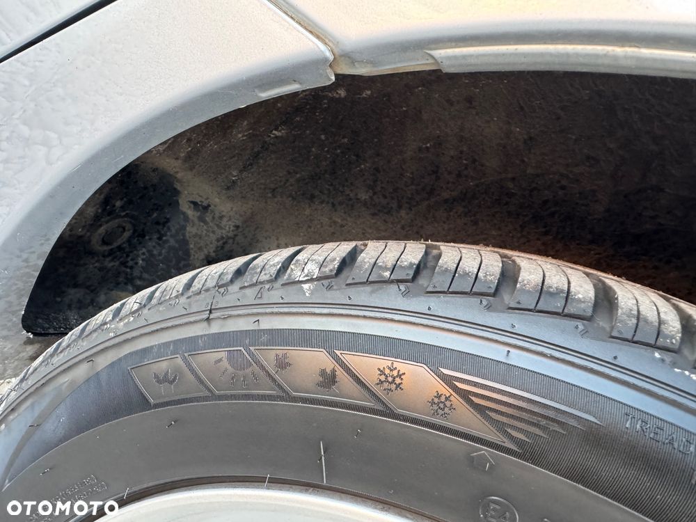 Mitsubishi Grandis 2.0 DI-D 6-Sitzer Intense - 22