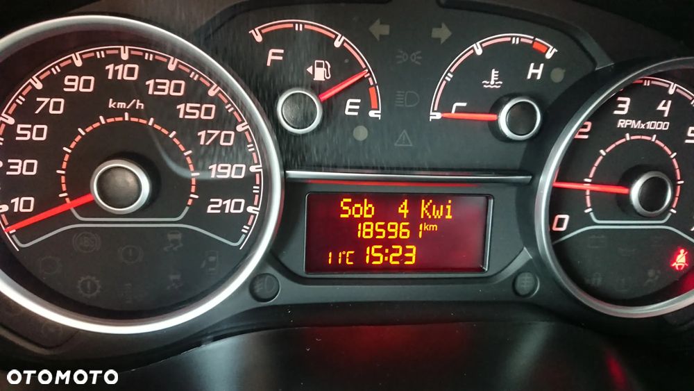 Fiat Doblo - 32