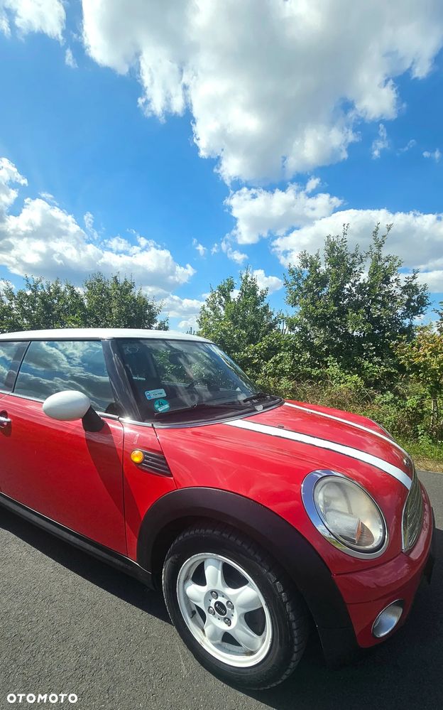 MINI Cooper Standard - 2