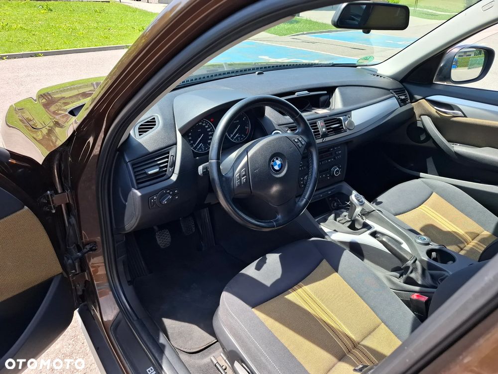 BMW X1 sDrive18d - 18
