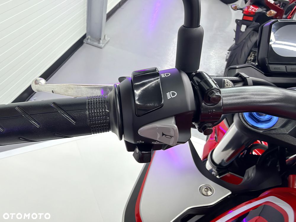 Honda CB - 23