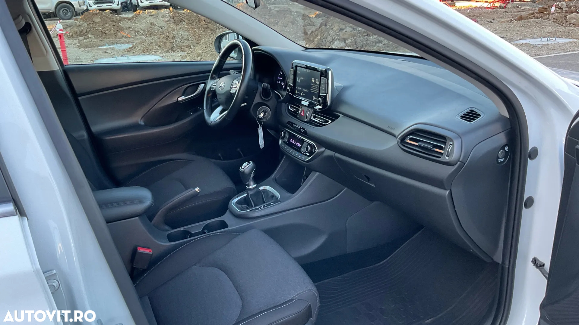 Hyundai i30 1.5 110CP 5DR M/T Highway - 11