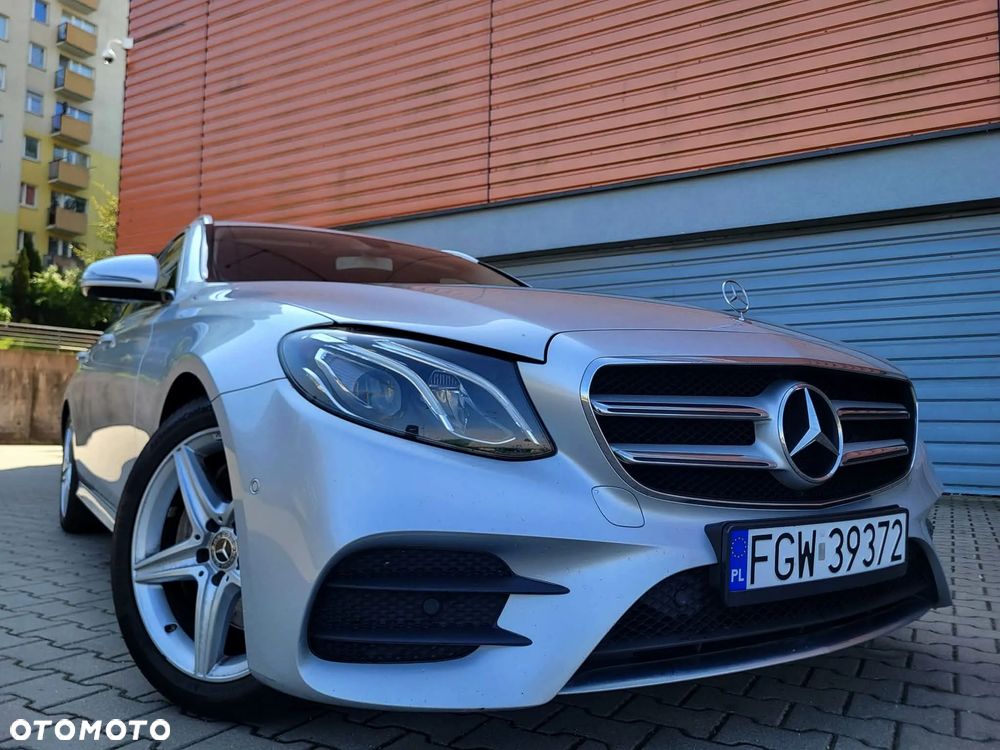 Mercedes-Benz Klasa E 220 d 9G-TRONIC AMG Line - 2