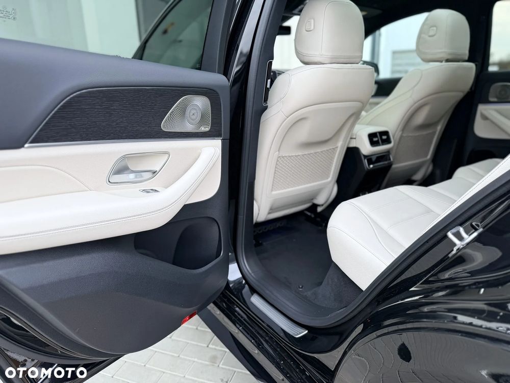Mercedes-Benz GLE - 33
