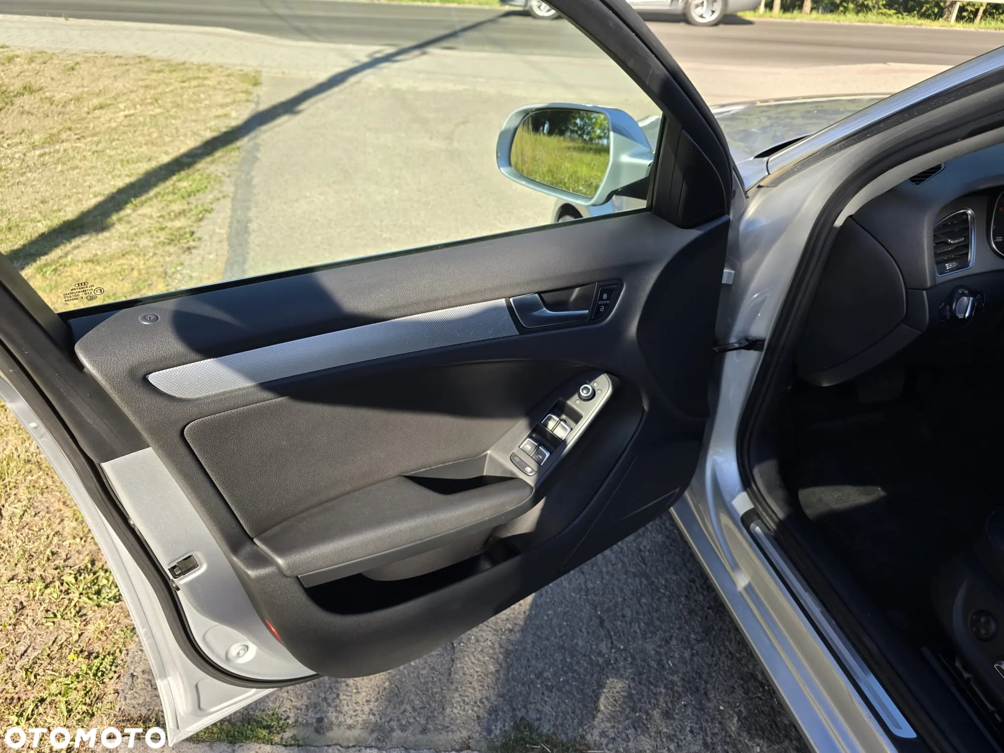 Audi A4 Avant 2.0 TDI DPF multitronic Ambiente - 13