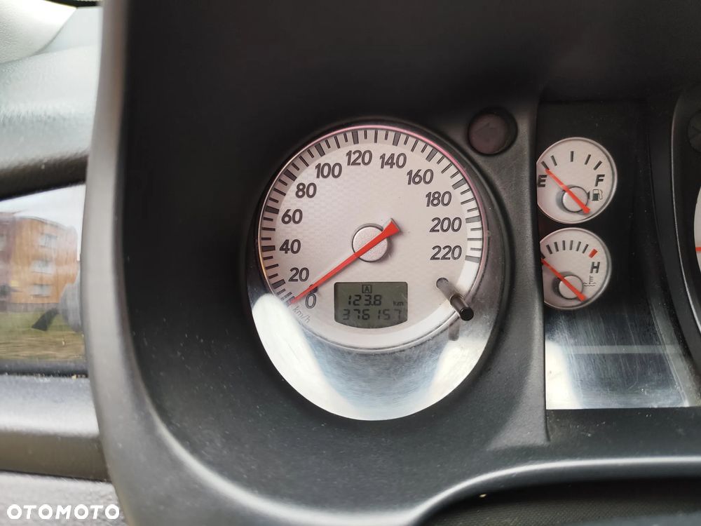 Mitsubishi Outlander 2.0 Comfort 4WD - 5