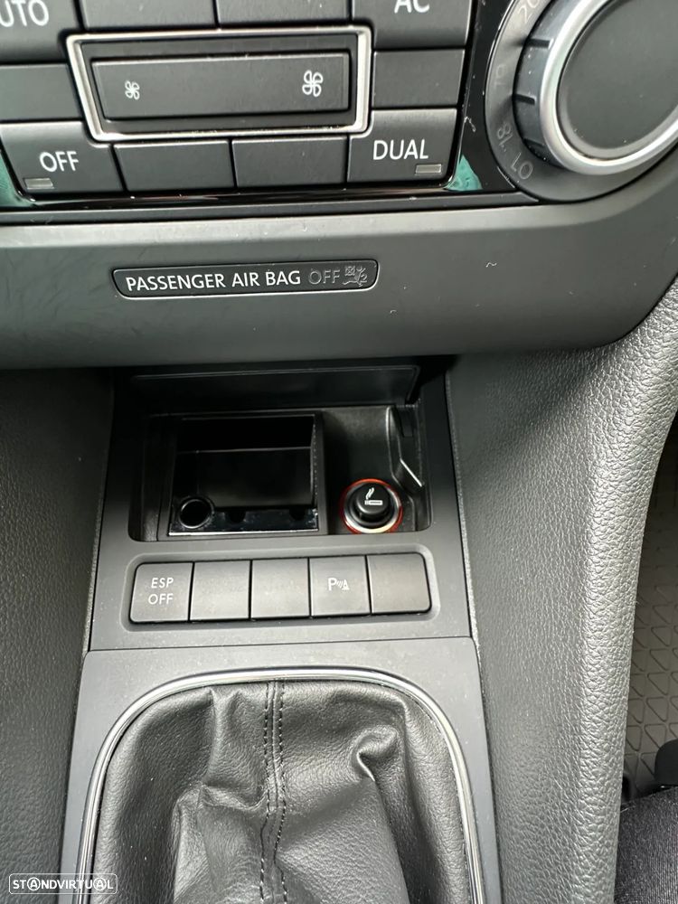 VW Golf 2.0 TDi BlueMotion Edition - 18