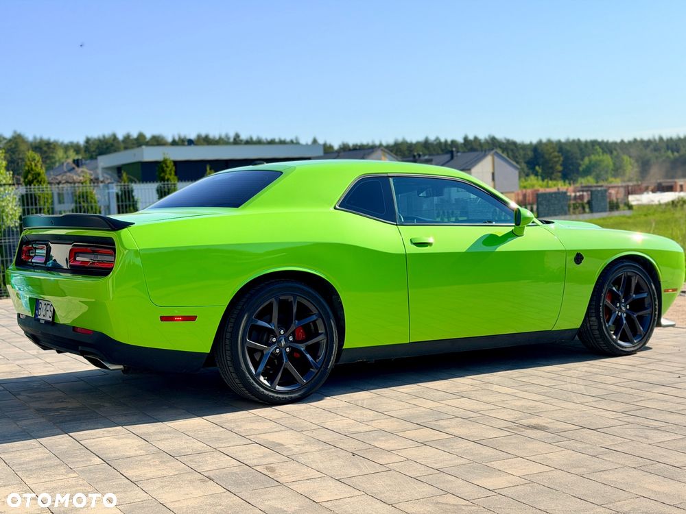 Dodge Challenger 5.7 R/T - 16