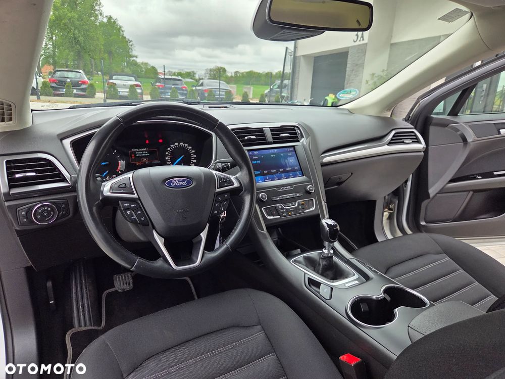 Ford Mondeo SW - 11