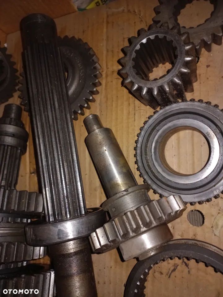 FIAT 680,780,880,skrzynia,koło zębate,przesówka,przyspieszacz,70-90,80-80,F100,F110,F115,F120,F130,F140,podnośnik,zwolnica,most,atak - 3