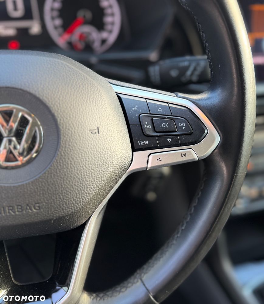 Volkswagen T-Cross - 19