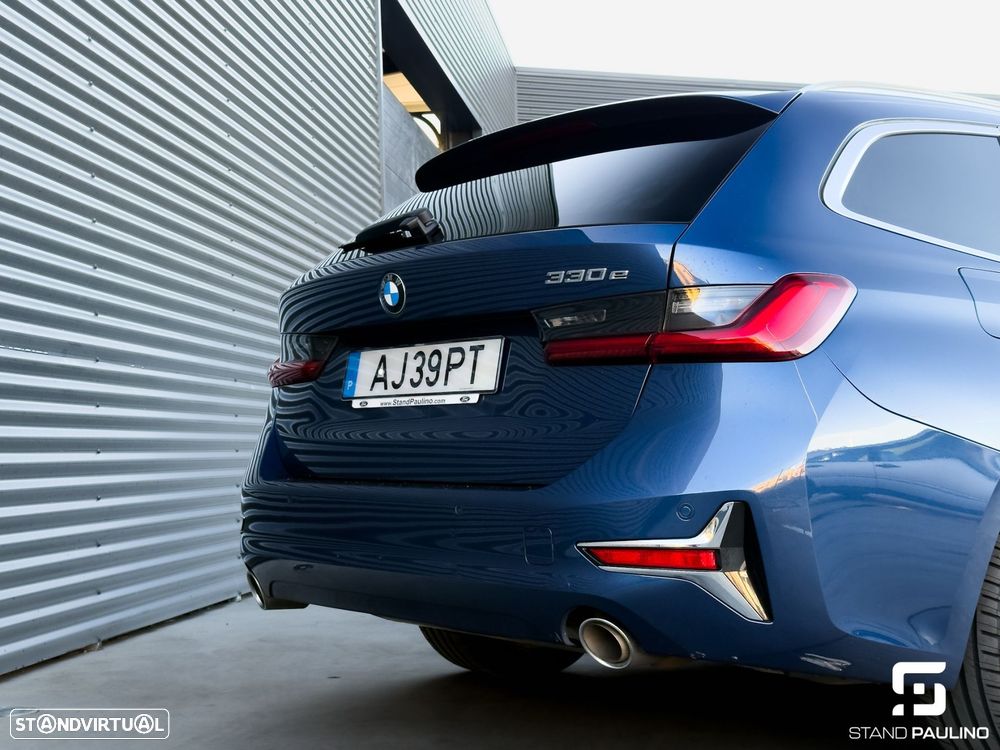 BMW 330 e Line Luxury Auto - 12