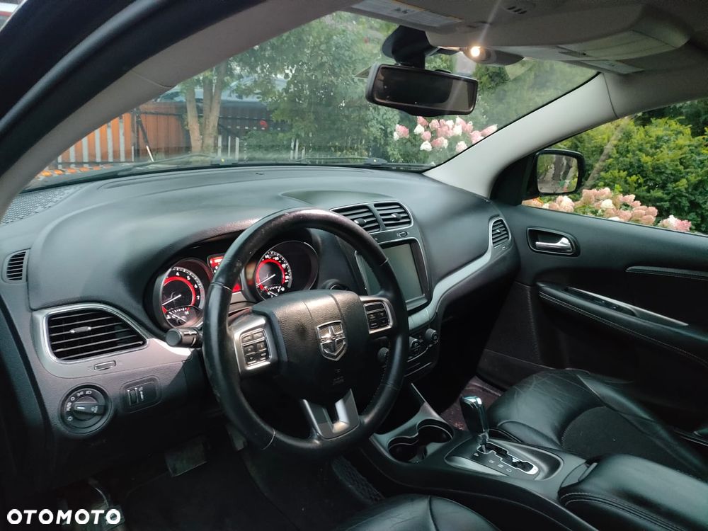 Dodge Journey - 8