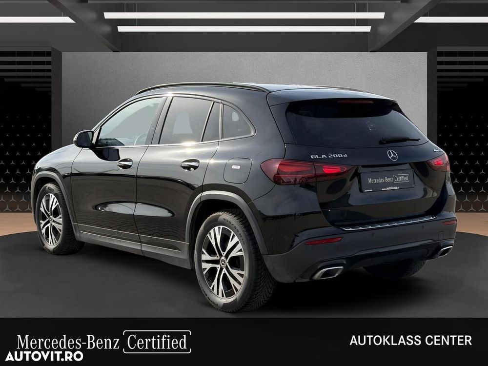 Mercedes-Benz GLA 200 d 4MATIC Aut. - 4