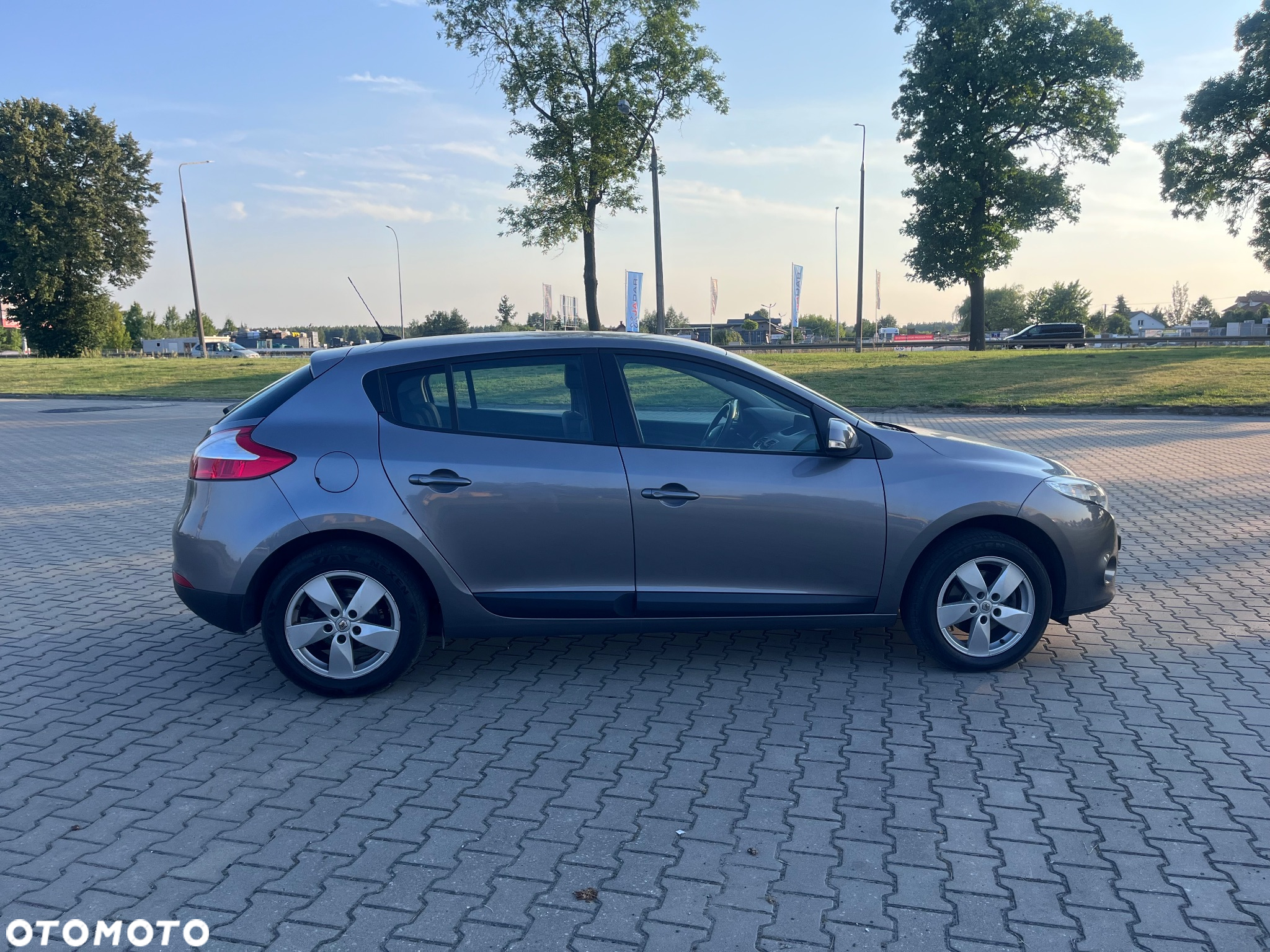 Renault Megane 1.6 16V 110 TomTom Edition - 7