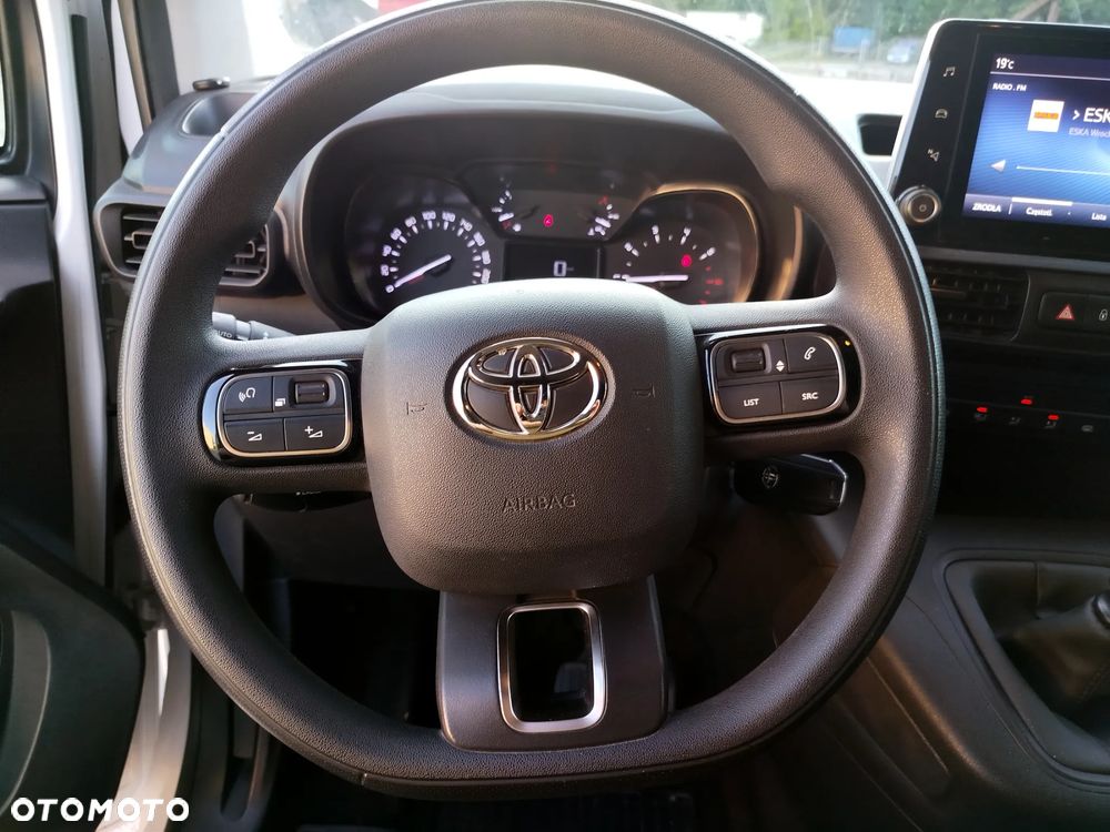 Toyota Proace City - 22