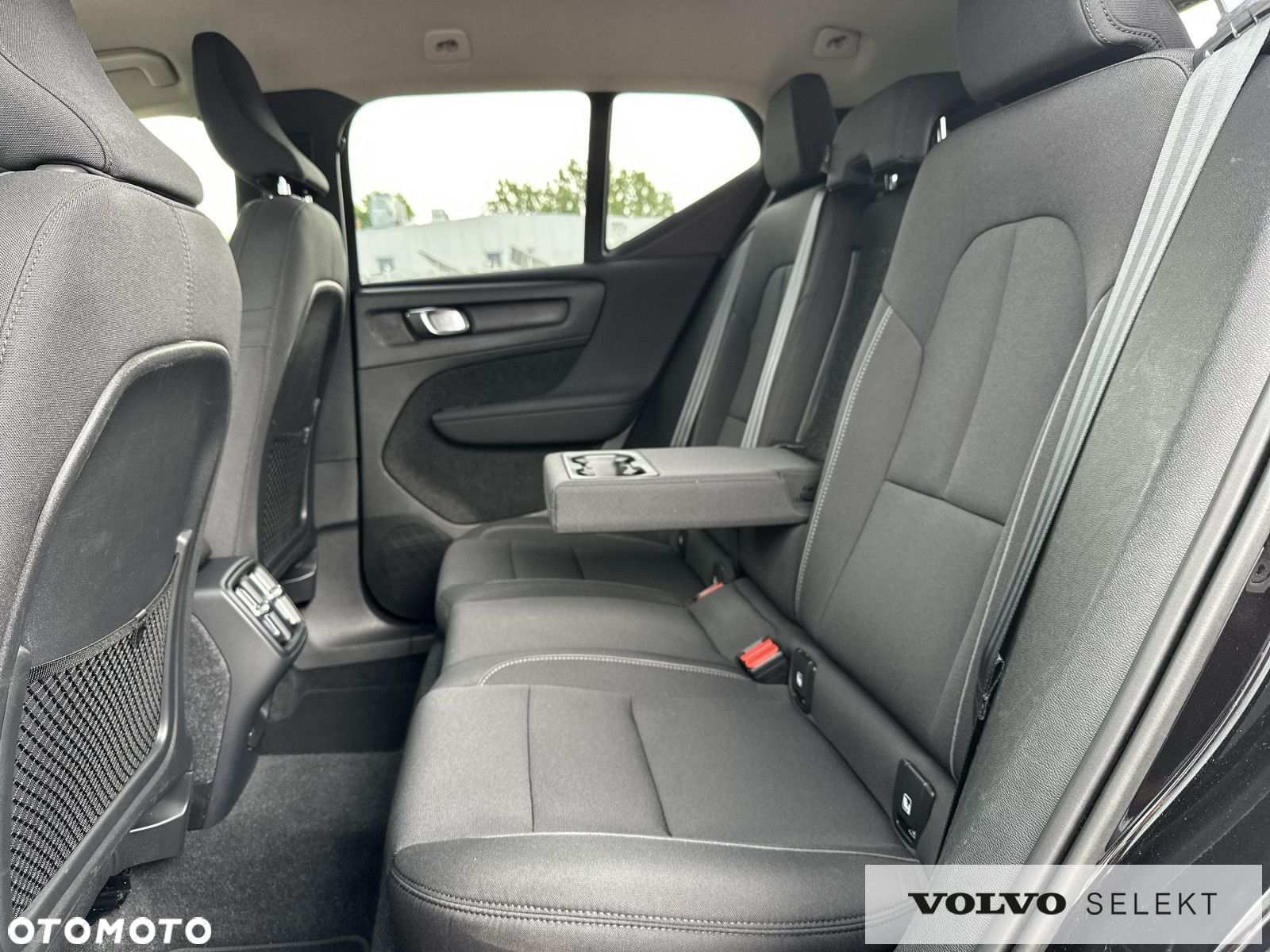 Volvo XC 40 - 18