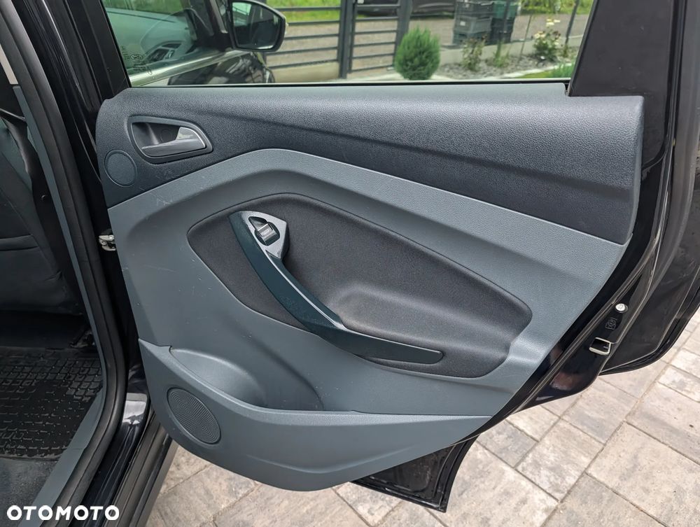 Ford C-MAX 1.6 Ti-VCT Champions Edition - 19