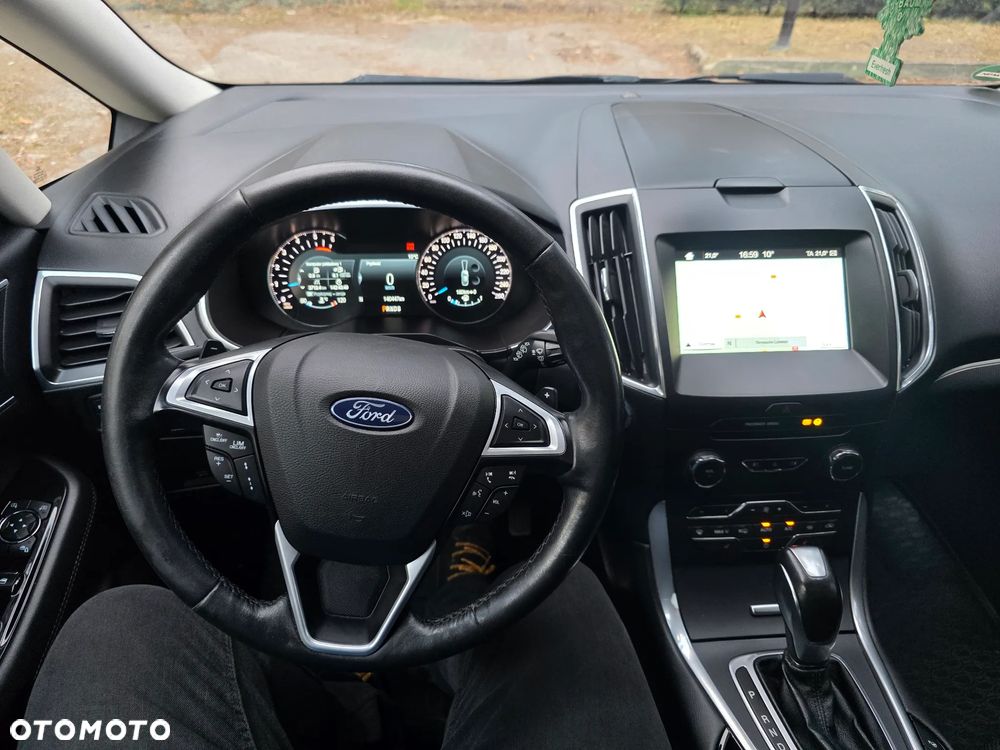 Ford S-Max - 9