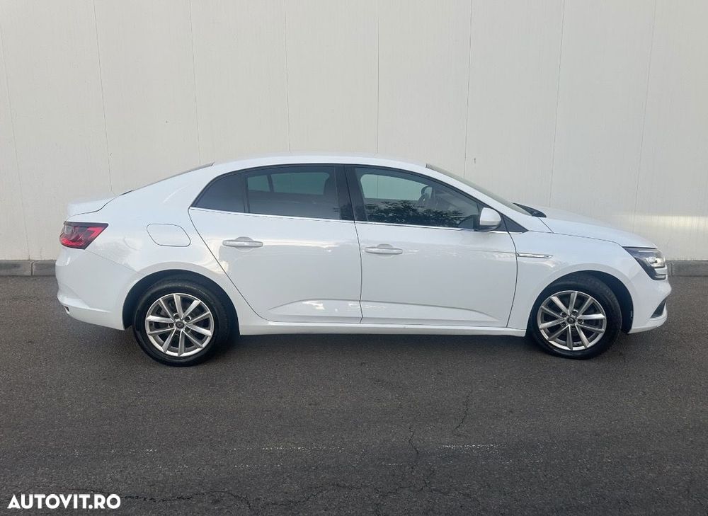 Renault Megane 2019 photo 3