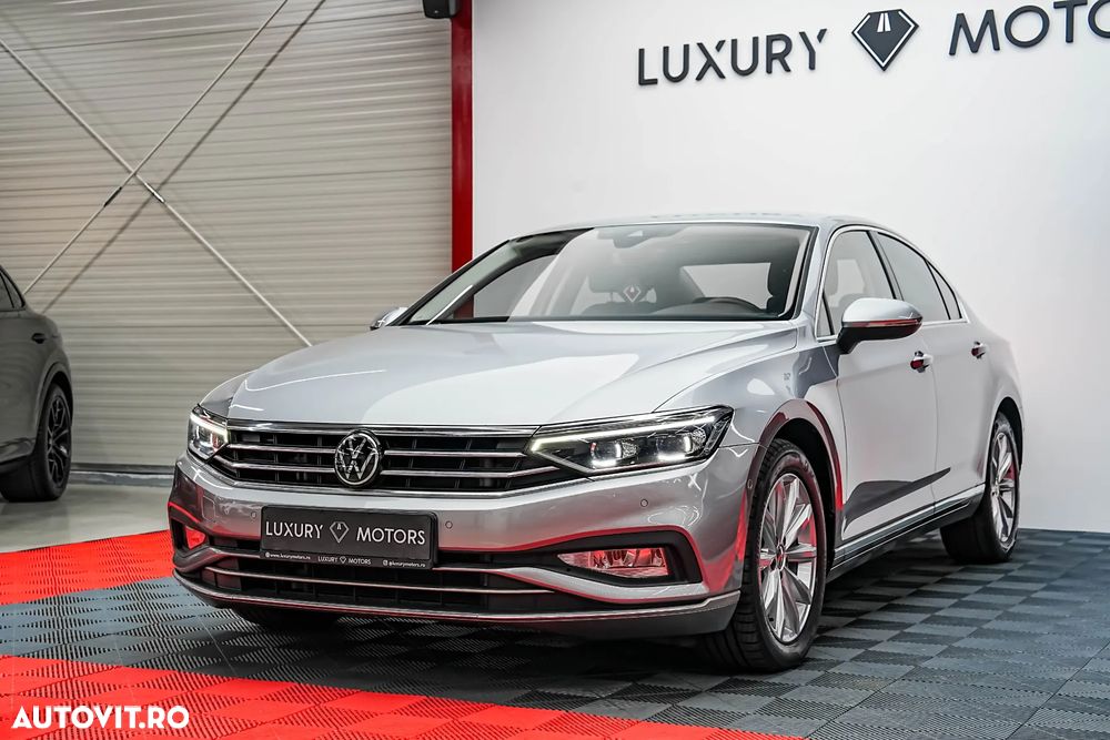 Volkswagen Passat 2.0 TDI DSG Highline - 15