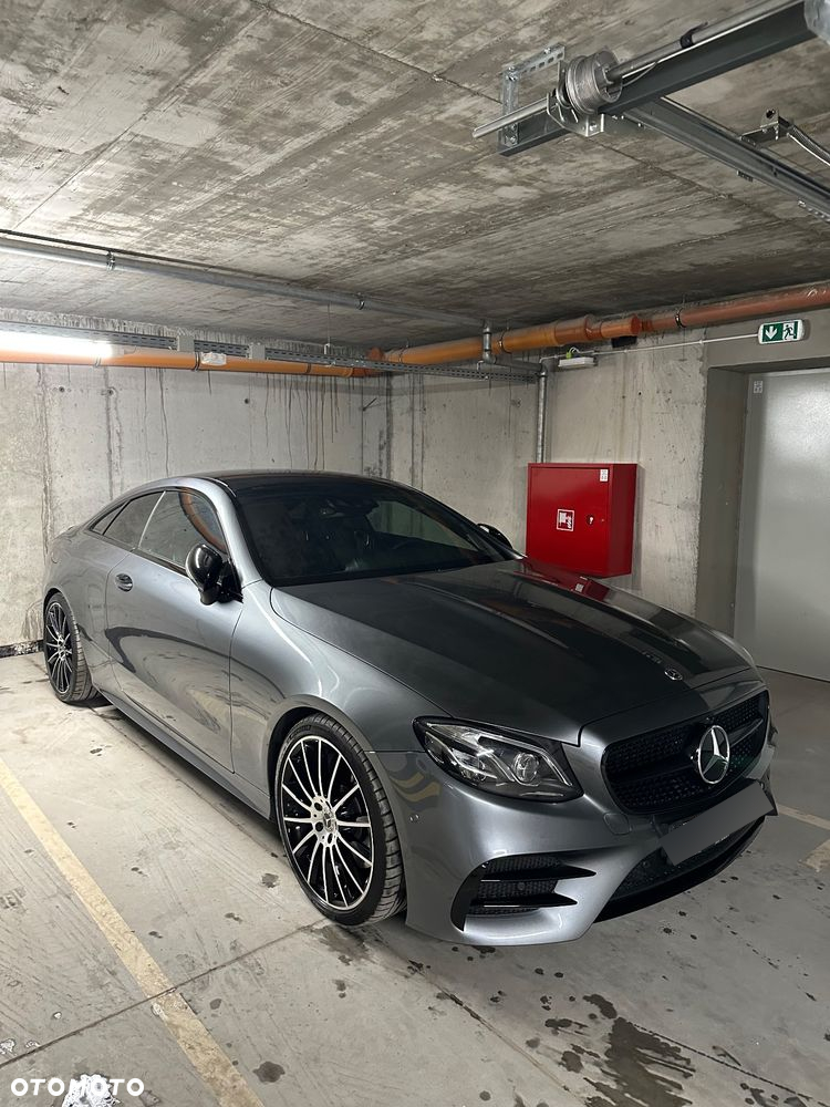 Mercedes-Benz Klasa E 300 Coupe 9G-TRONIC - 6