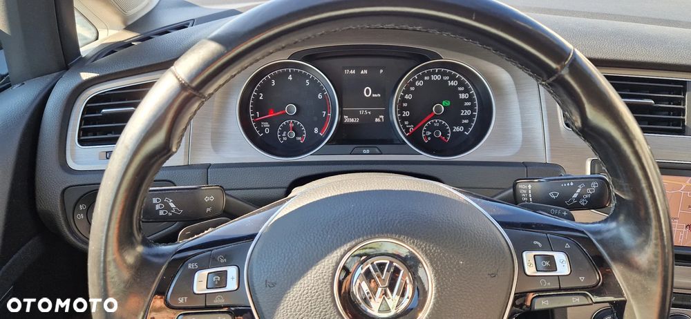 Volkswagen Golf 1.4 TSI BlueMotion Technology DSG Comfortline - 9