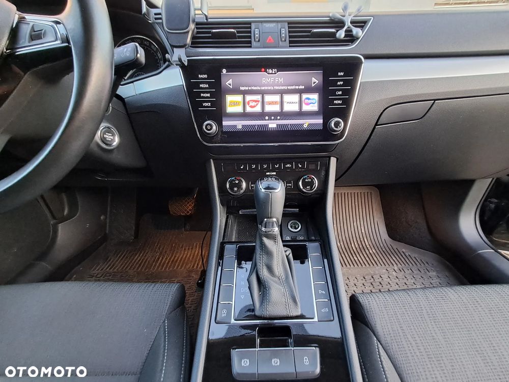 Skoda Superb 1.8 TSI Ambition DSG - 17