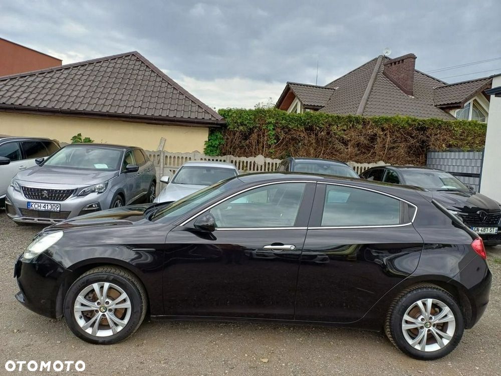 Alfa Romeo Giulietta 2.0 JTDM 16V Turismo - 4
