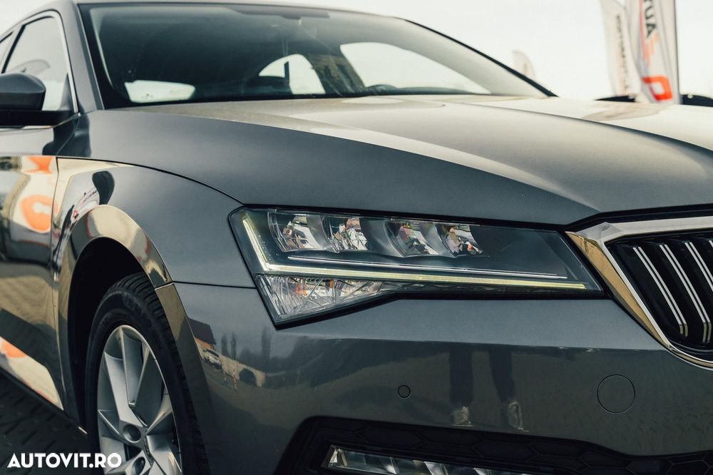 Skoda Superb 2.0 TDI DSG Ambition - 19