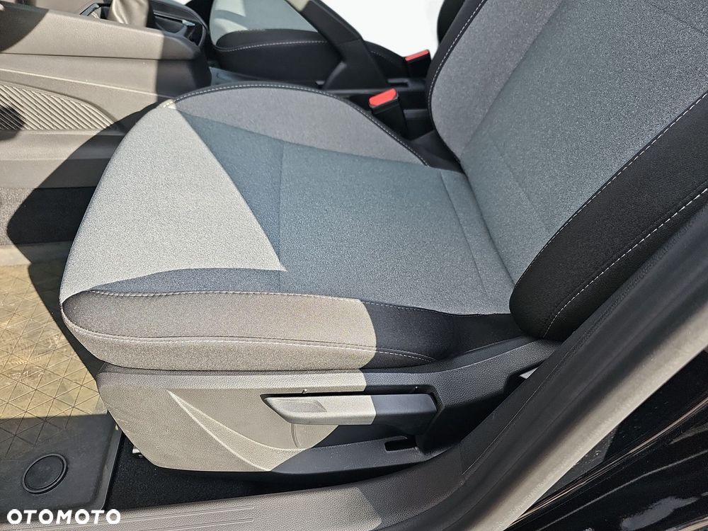 Renault Clio 1.0 TCe Evolution - 21