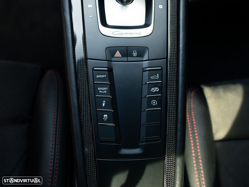 Porsche 911 (991) Carrera 4 GTS PDK - 35