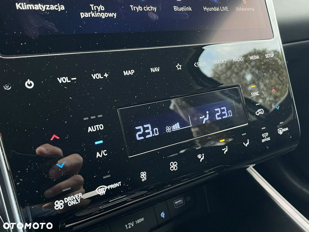 Hyundai Tucson 1.6 T-GDi HEV Executive 2WD - 24