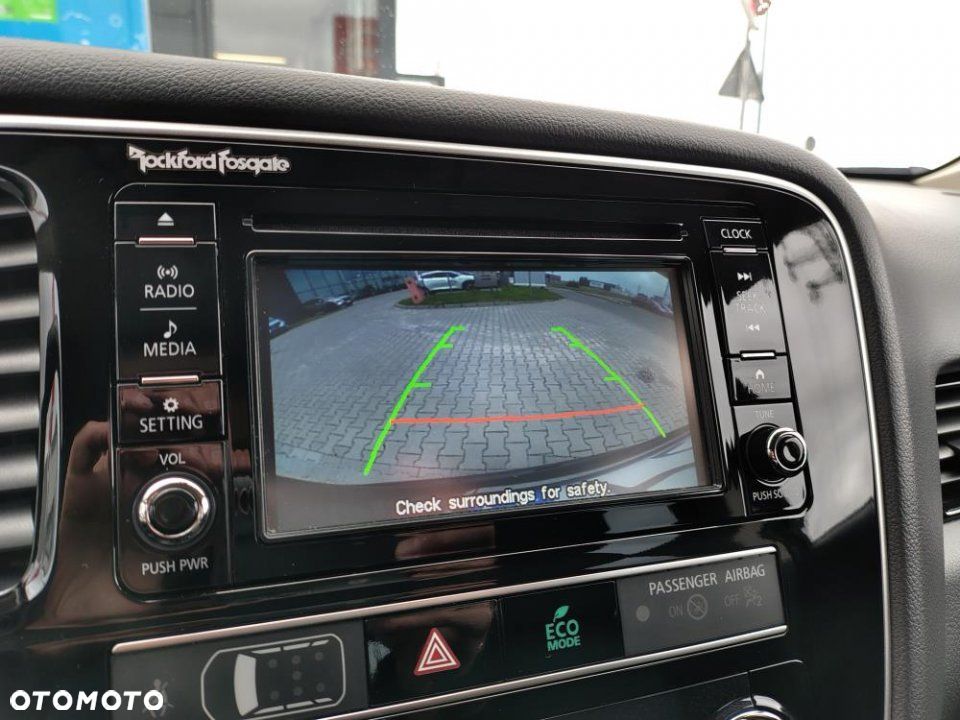 Mitsubishi Outlander - 19
