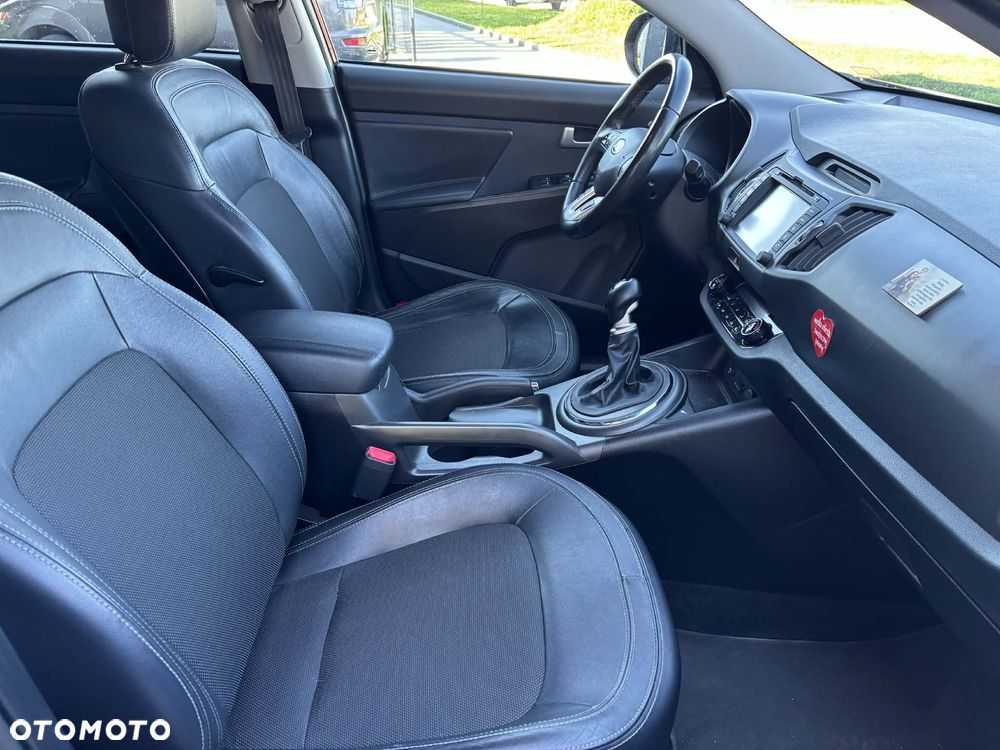 Kia Sportage 2.0 CRDI AWD Fifa World Cup Edition - 7