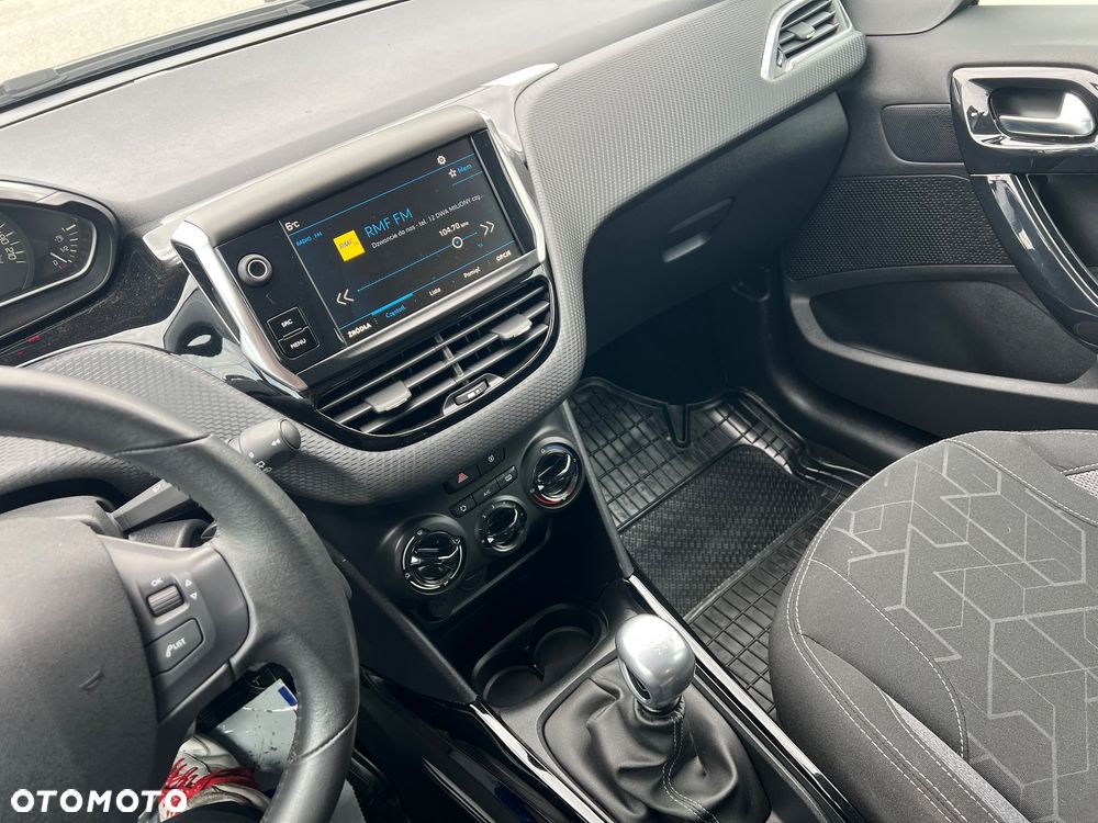 Peugeot 2008 PureTech 110 Stop&Start Crossway - 17