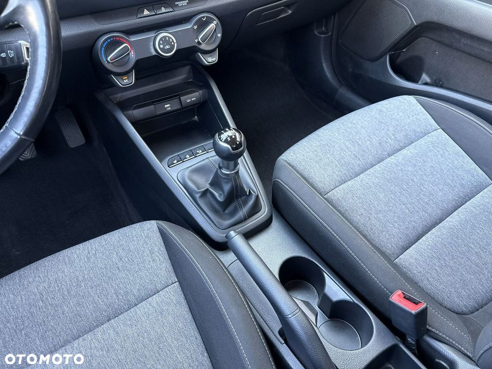 Kia Stonic 1.2 M - 18