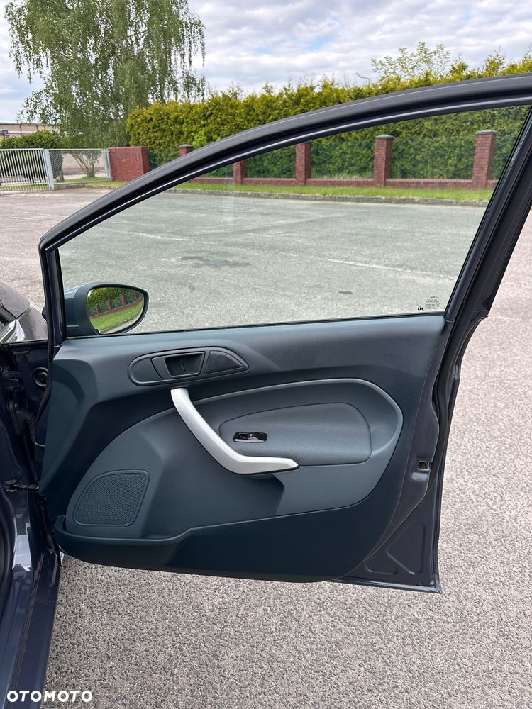 Ford Fiesta 1.25 Titanium EU5 - 26