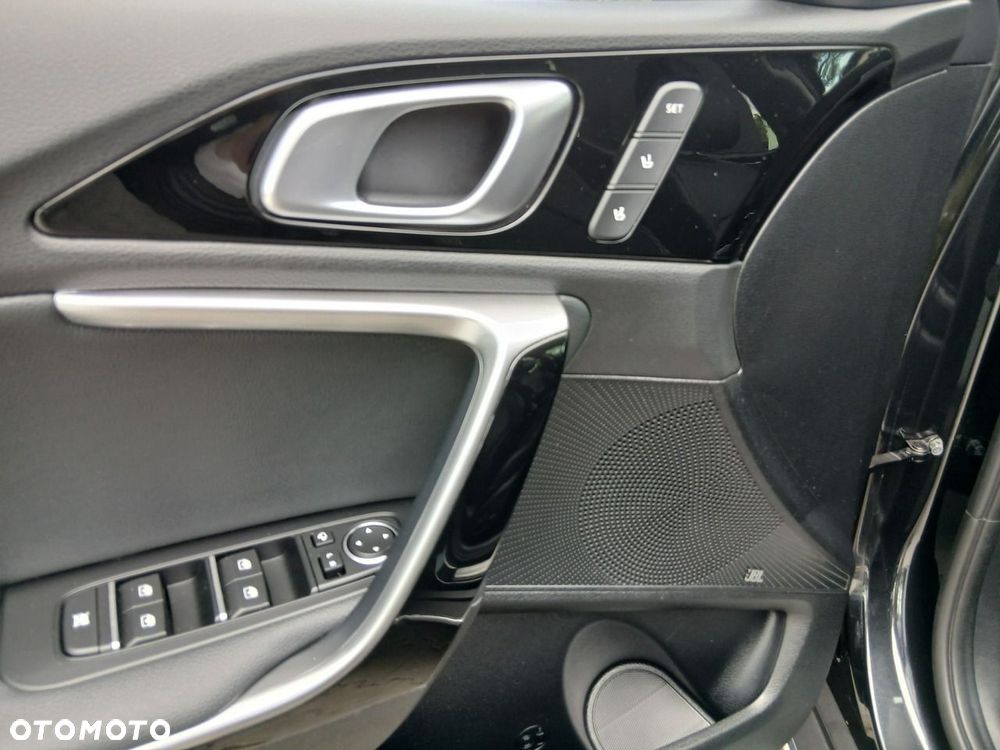 Kia XCeed 1.5 T-GDI Business Line DCT - 19