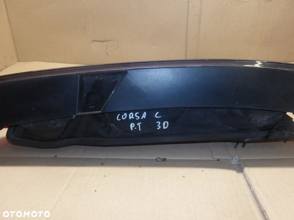 OPEL CORSA C 00-03 1.2B LAMPA PRAWA LEWA TYŁ 09114336 09114337 - 2