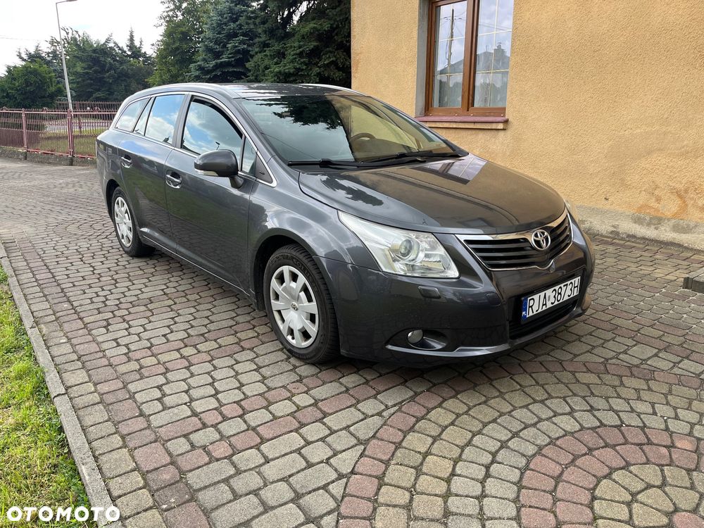 Toyota Avensis 2.0 D-4D Executive - 11