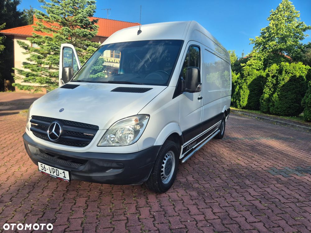 Mercedes-Benz Sprinter - 5