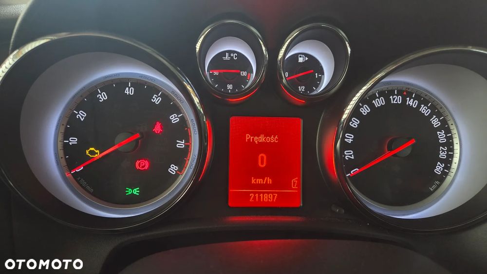 Opel Astra 1.4 T Cosmo - 5