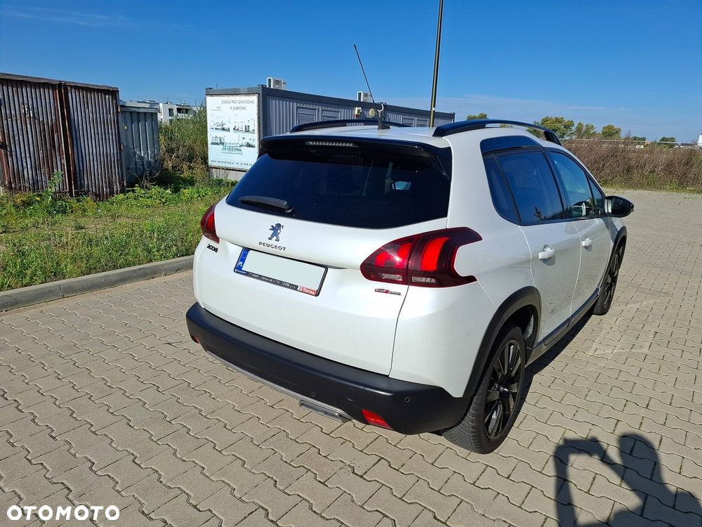 Peugeot 2008 1.2 Pure Tech GPF Style S&S - 7