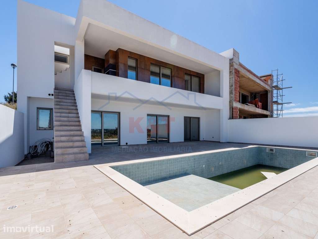 Moradia V3 com Piscina - Mexilhoeira Grande - View 3