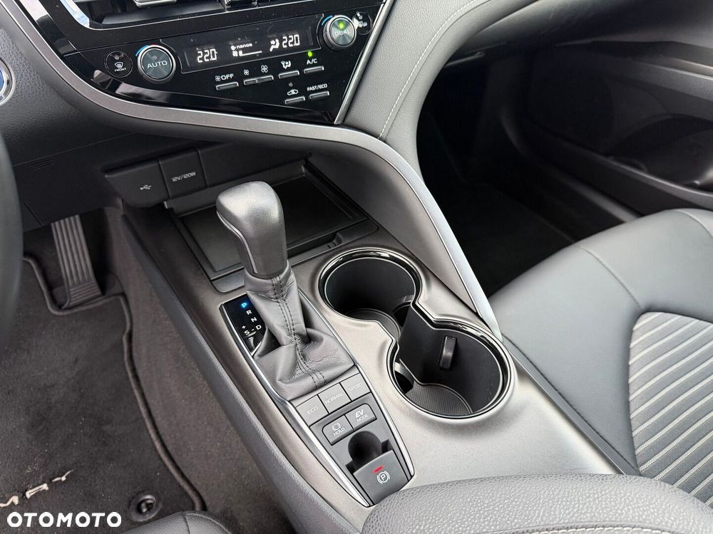 Toyota Camry 2.5 Hybrid Prestige CVT - 14